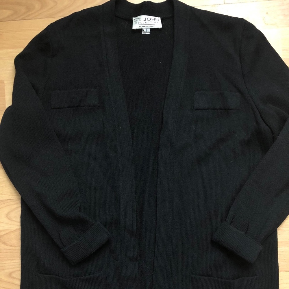 St. John cardigan Santana knit. Marie Gray
